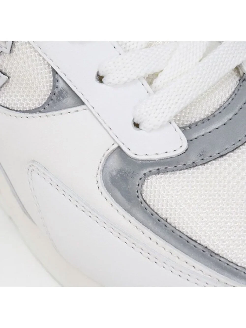 Louis Vuitton Low Cut Run Away Sneakers Leather - Picture 7 of 10